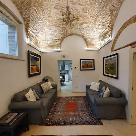 Casa Santa Maria - Beautifully Restored House In Centro Storico Irsina Basilicata Puglia מראה חיצוני תמונה